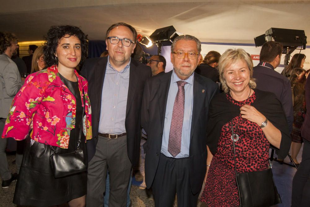 Rosa Domínguez (PSPV), Vicente Inglada (Unión de Consumidores, Ramón Vilar (concejal hacienda del PSPV del Ayuntamiento de València)