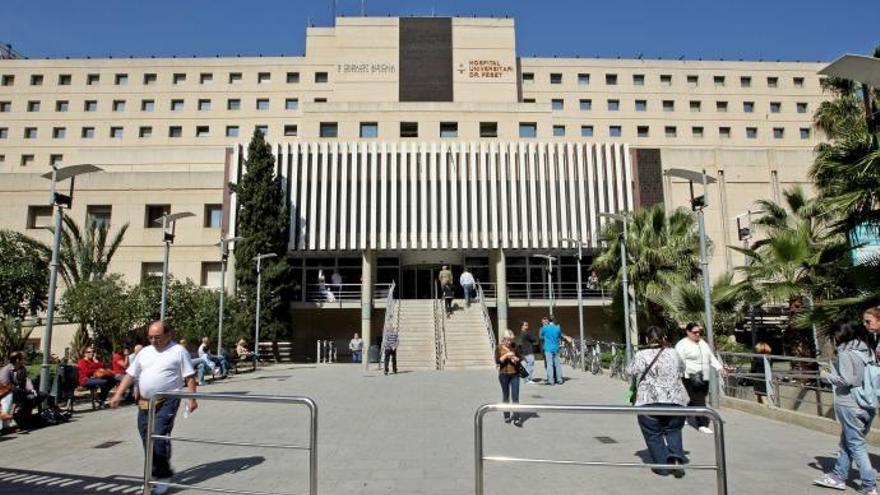 Primer caso de coronavirus en València en el Hospital Dr. Peset.