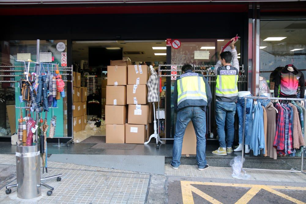 Macroperació policial contra les falsificacions a gran escala a La Jonquera