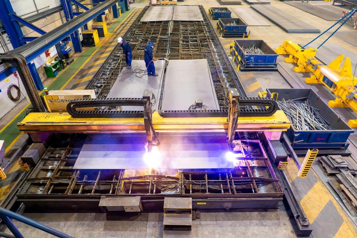 Trabajos mecanizados en las instalaciones de GRI en Ponteareas.