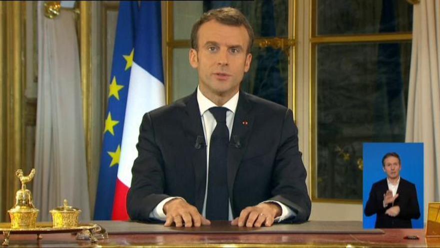 Macron subirá 100 euros el salario mínimo para aplacar las protestas