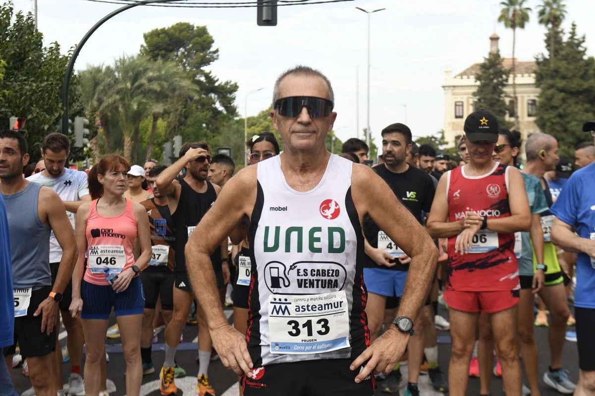 La carrera y marcha Solidaria Asteamur, en imágenes