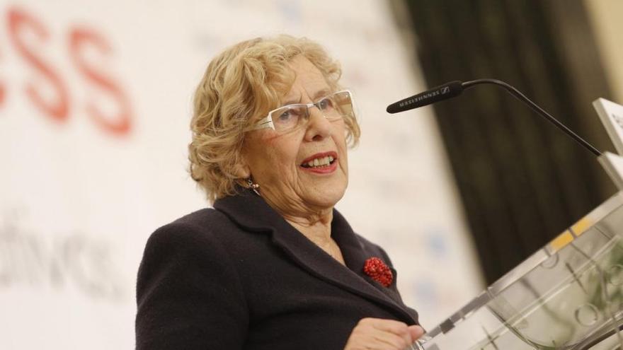 Carmena retiene otros 56 millones de euros para cumplir con Montoro