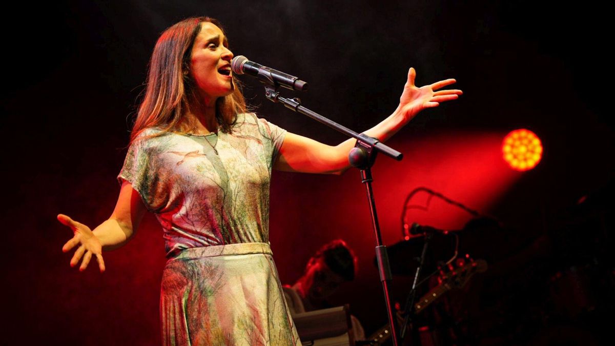 Concierto de Julieta Venegas en el festival Alma