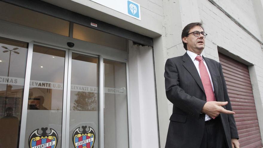 Tomás Pérez, en las oficinas del Levante.