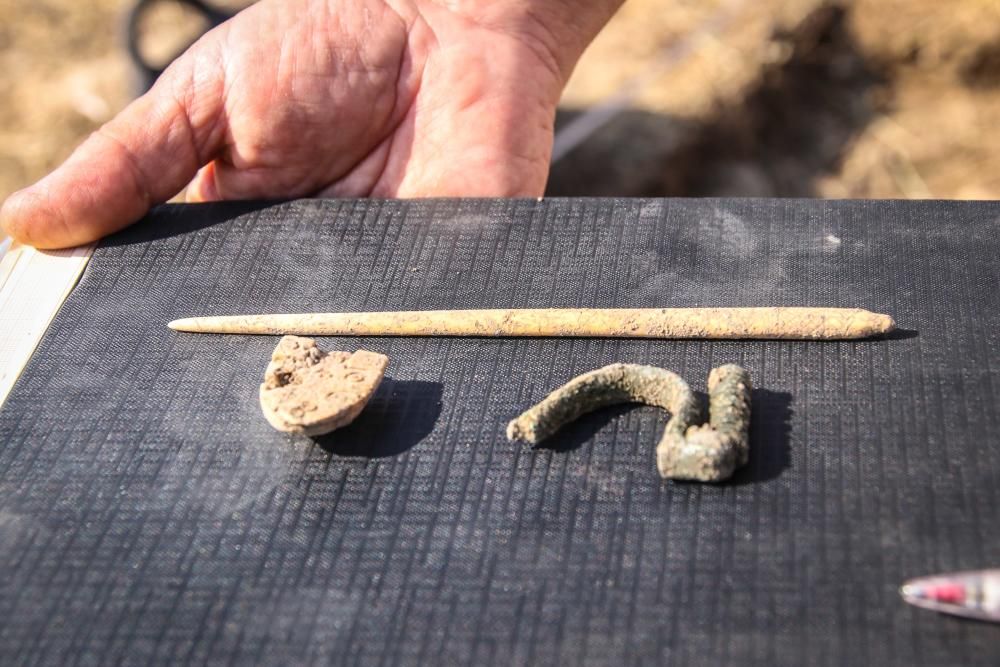 Excavaciones en el Cabeçó de Mariola