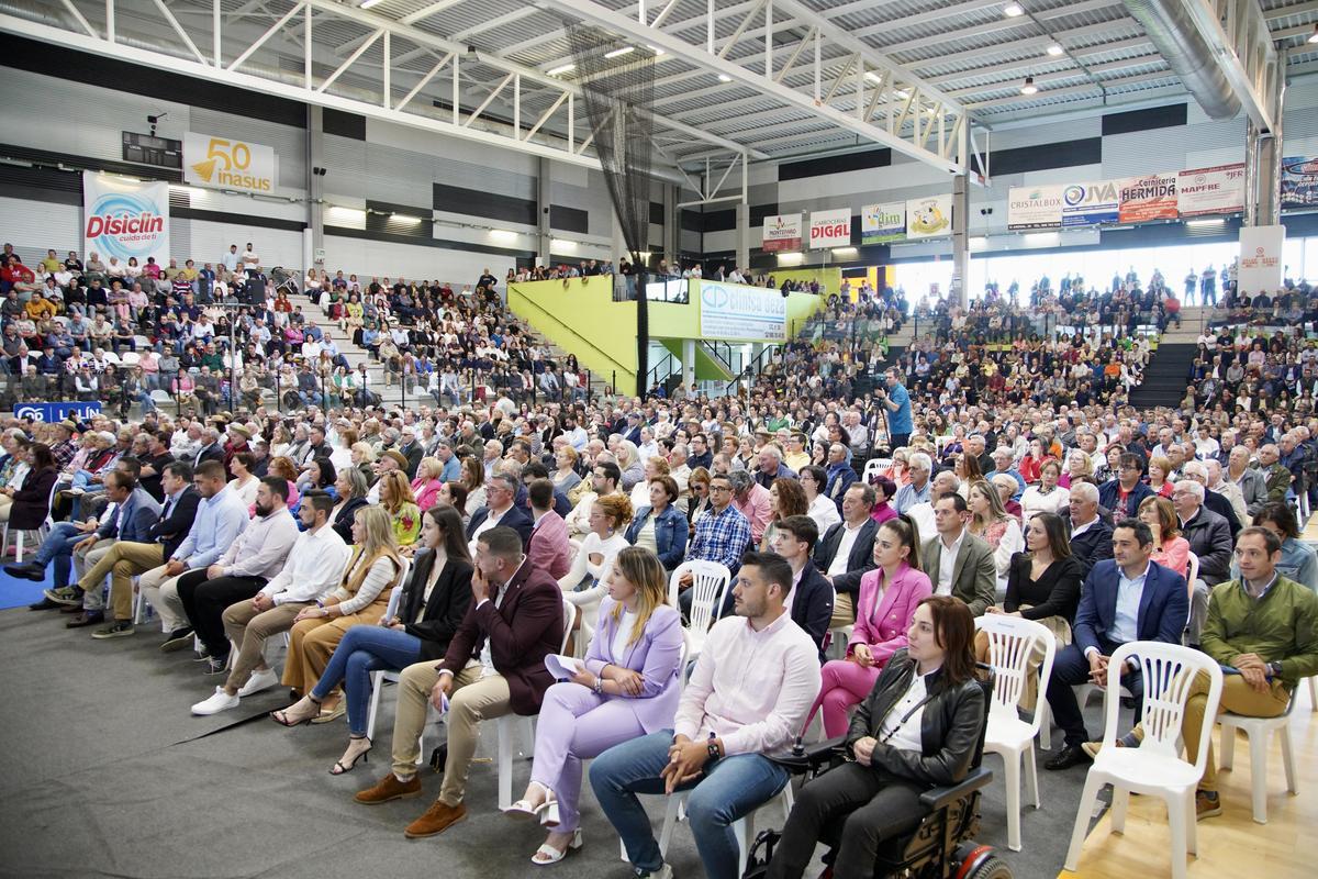 El Lalín Arena acogió a 1.500 personas en el mitin del PP.