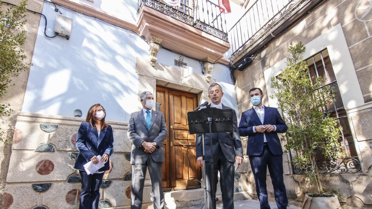 Inauguración del nuevo consulado en Cáceres esta mañana.