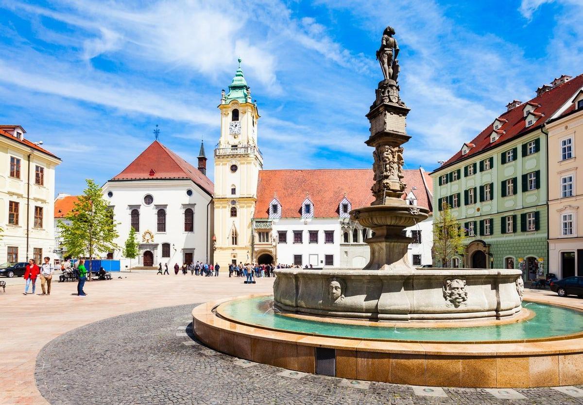 Plaza del Ayuntamiento, Bratislava, Eslovaquia