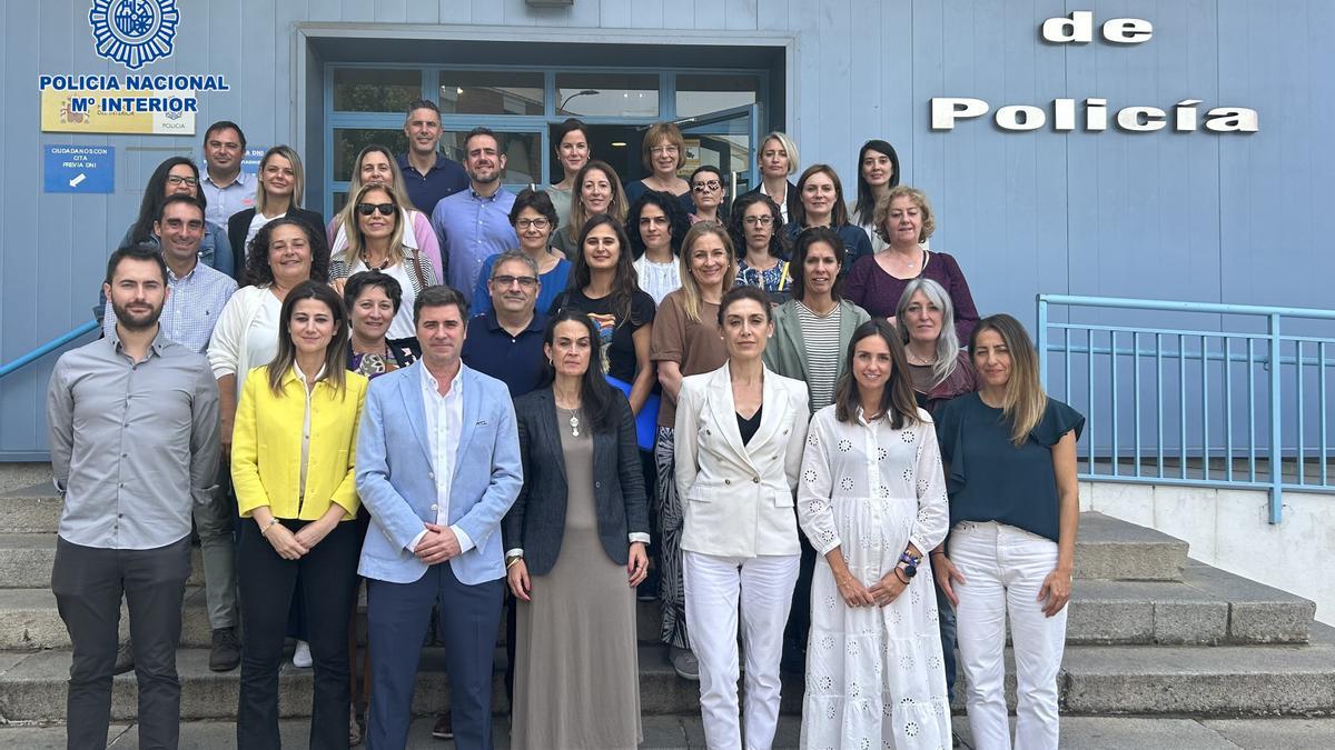 Participantes en las jornadas de la Policía Nacional en Córdoba.