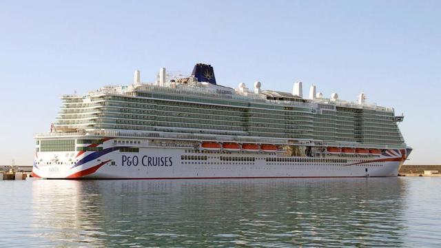 El crucero ayer viernes en el puerto de Palma.  | MANUEL R.AGUILERA
