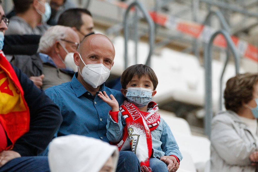 El Real Murcia no levanta cabeza (0-0)