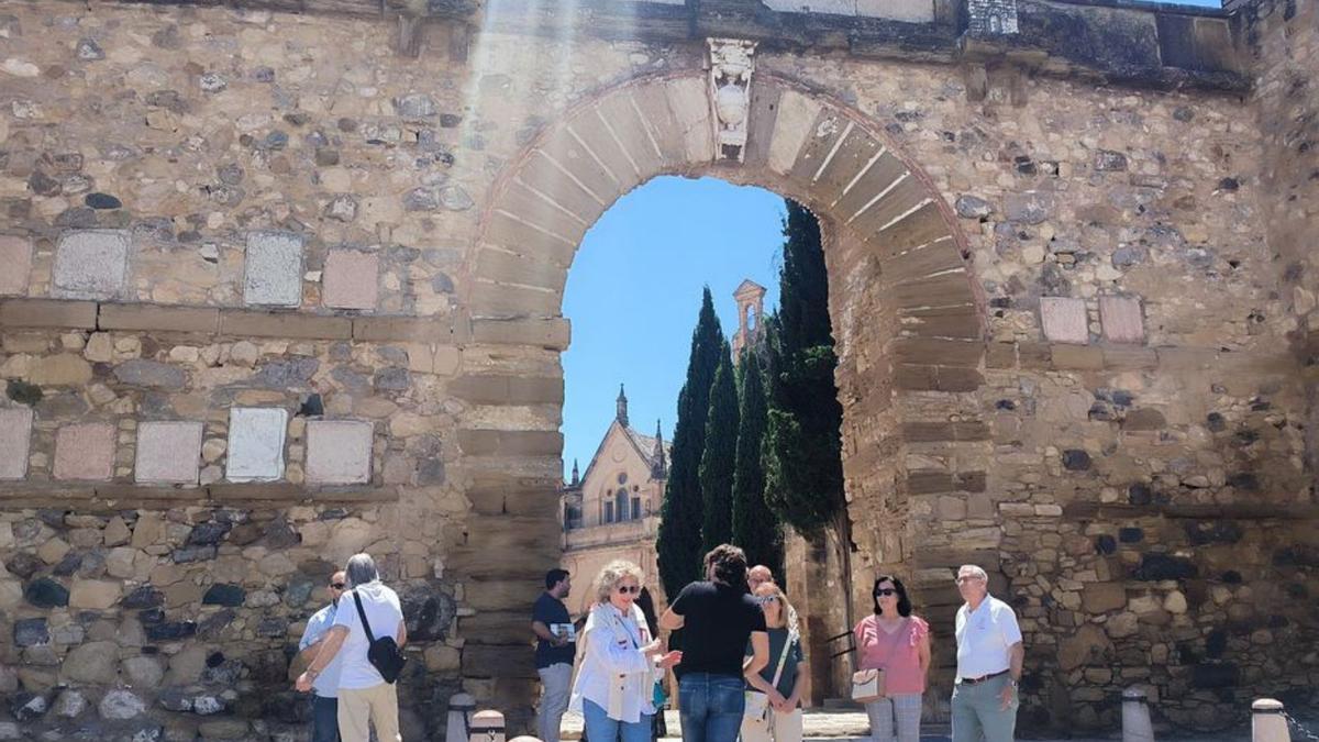 Visita guiada durante el festival Open House Málaga 2025.