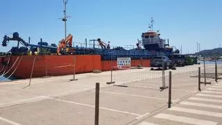 El puerto de Dénia se quita un muerto de encima: la draga de 50 metros Olivillos, al desguace