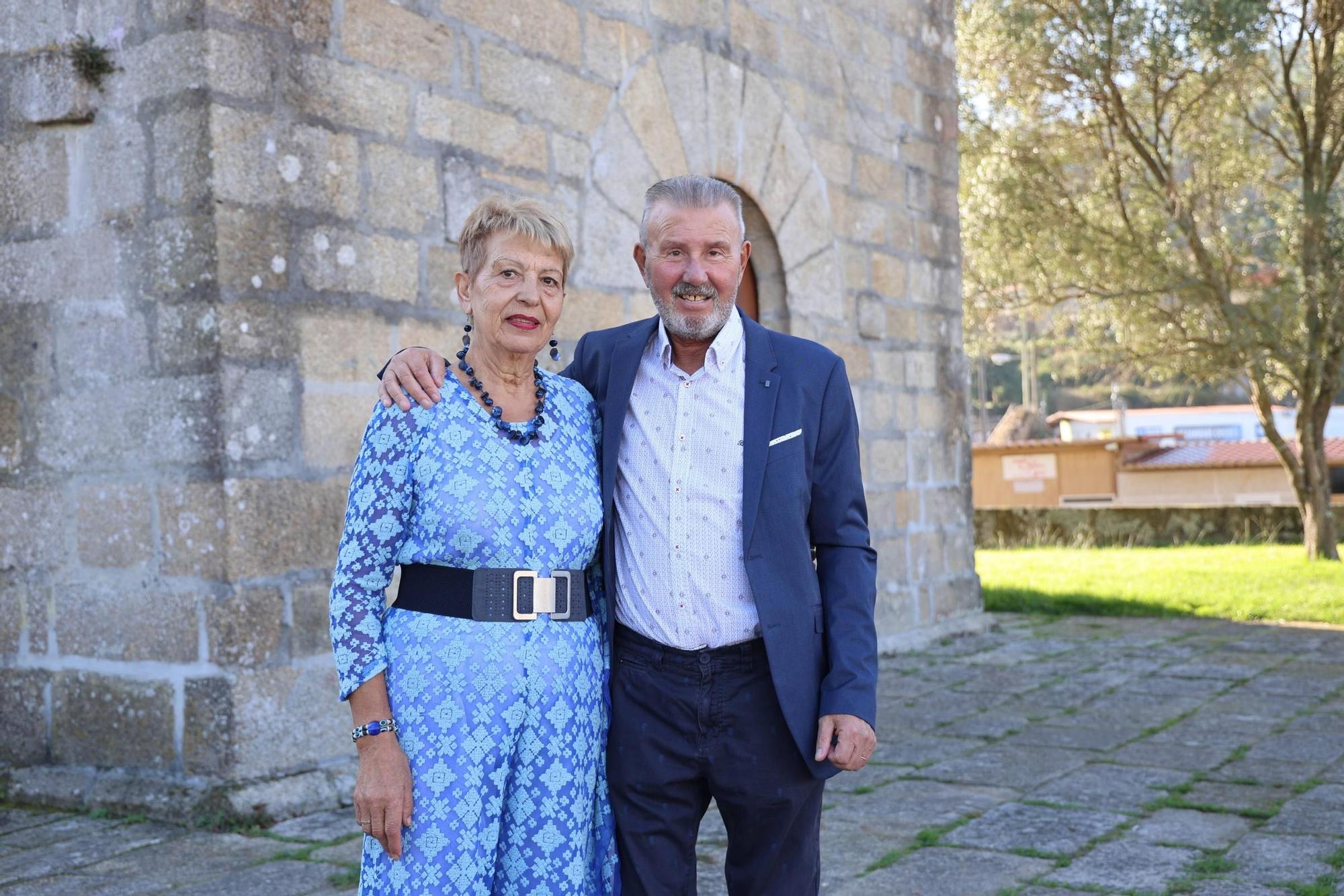 Matrimonios que celebrarán sus bodas de oro con la asociación AVOA en Coruxo