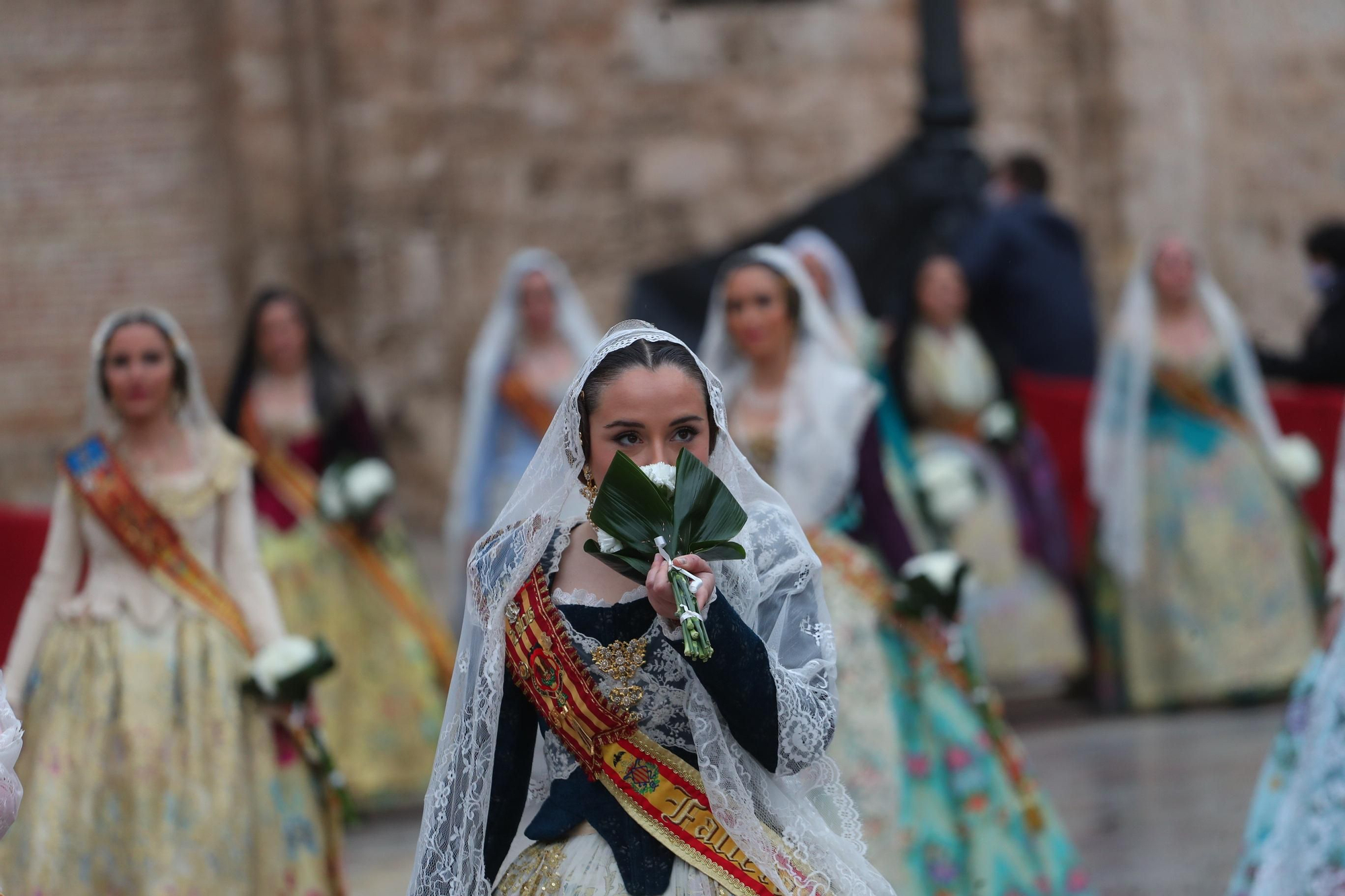 Búscate en el primer día de ofrenda por la calle de la Paz (entre las 15:30 a las 17:00 horas)