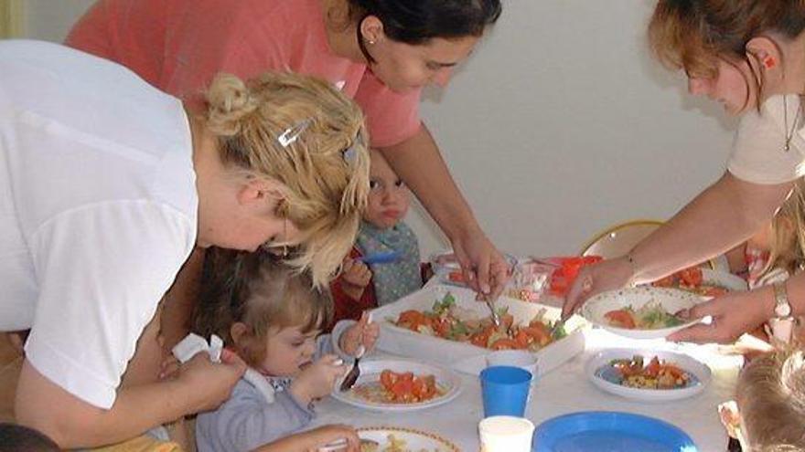 El menjador escolar d&#039;un centre docent de la Cerdanya a l&#039;hora de dinar.