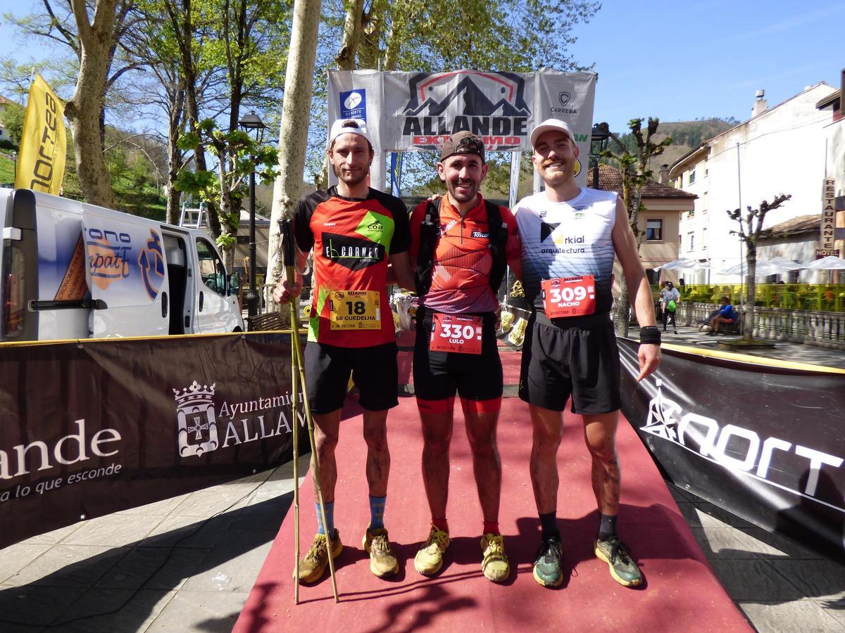 David Guedelha, Manuel Rodríguez y Nacho Aramburu, ganadores del &quot;Trail&quot;.