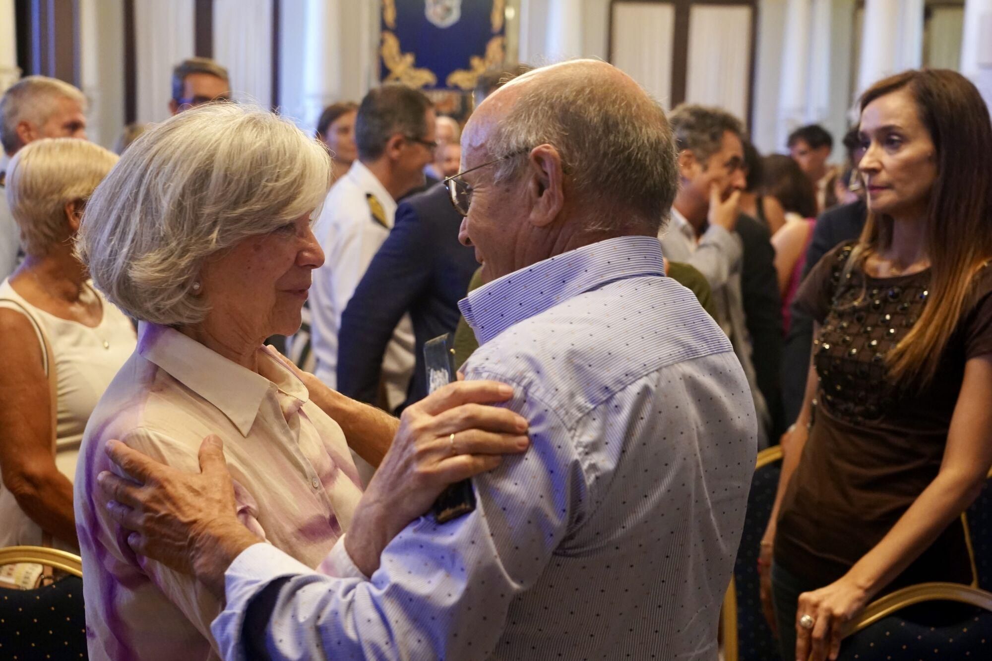 MLG 15-07-2025.-El alcalde, Francisco de la Torre, junto a la Corporación municipal, preside el acto con motivo del XXV aniversario del asesinato del concejal José María Martín Carpena por la banda terrorista ETA, al que asisten el presidente de la Diputación de Málaga, Francisco Salado; el subdelegado del Gobierno en Málaga, Javier Salas, y la delegada del Gobierno de la Junta de Andalucía en Málaga, Patricia Navarro.
