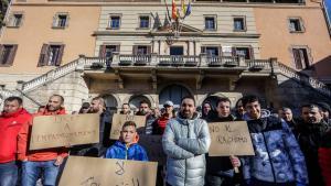 Concentración en Ripoll para pedir el padrón para todos los habitantes