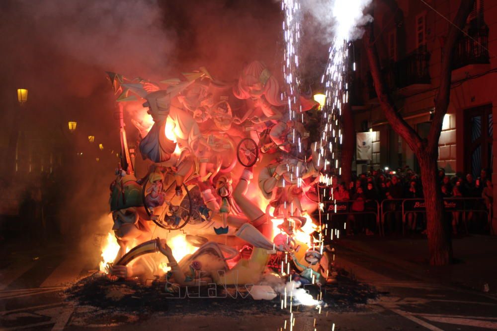 Fallas 2019: Cremà de Maestro Gozalbo, mejor falla infantil de Especial de 2019