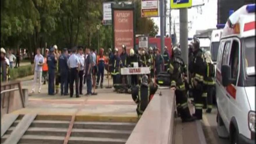 Asciende a 20 el número de fallecidos en el accidente de metro de Moscú