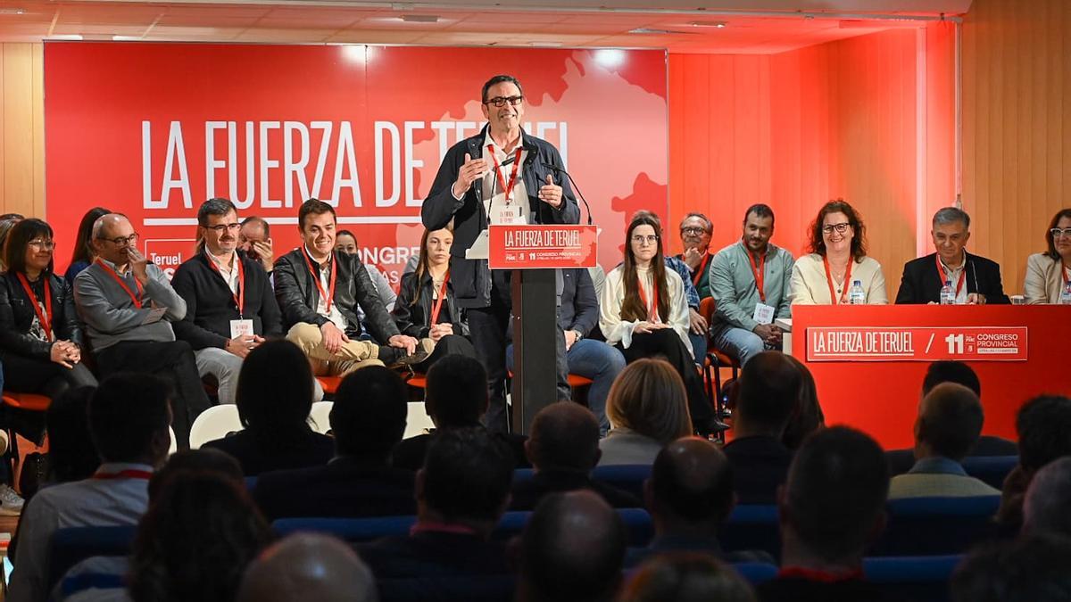 El secretario general del PSOE Teruel, Rafael Guía, en el XI Congreso, en Utrillas.