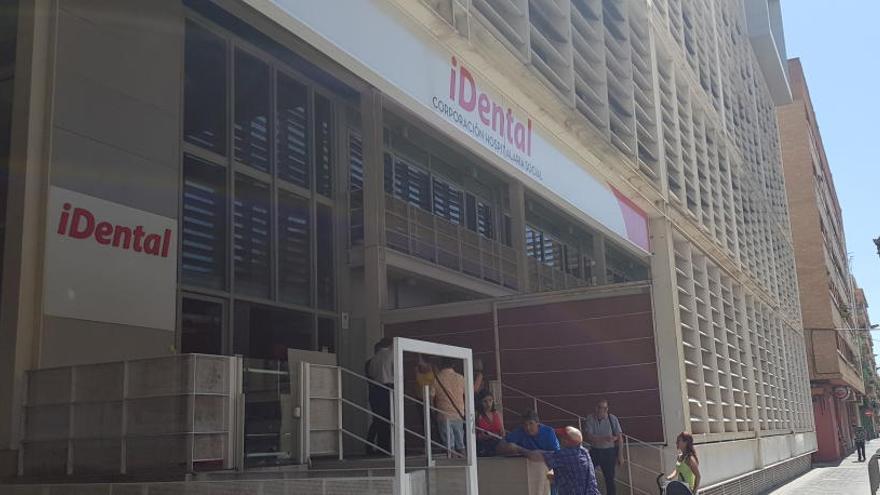 Clínica iDental en el Marítimo de València.