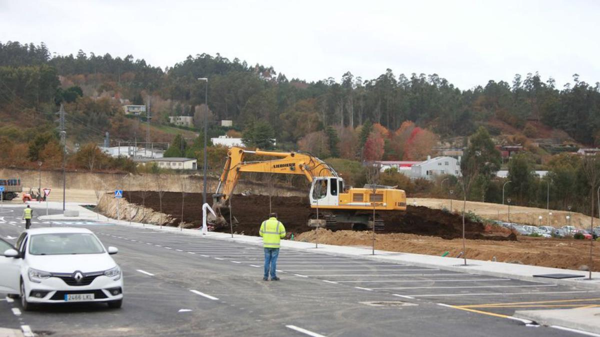 Imagen de la nueva rotonda creada en la Avenida de Pontevedra.   | // BERNABÉ/ANA AGRA