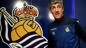 GRAFCAV690. LASARTE, 04/01/2019.- El entrenador de la Real Sociedad, Imanol Alguacil, durante la rueda de prensa previa al partido del domingo frente al Real Madrid, que ha ofrecido hoy en el campo de entrenamiento de Zubieta, en la localidad guipuzcoana de Lasarte. EFE/Javier Etxezarreta.