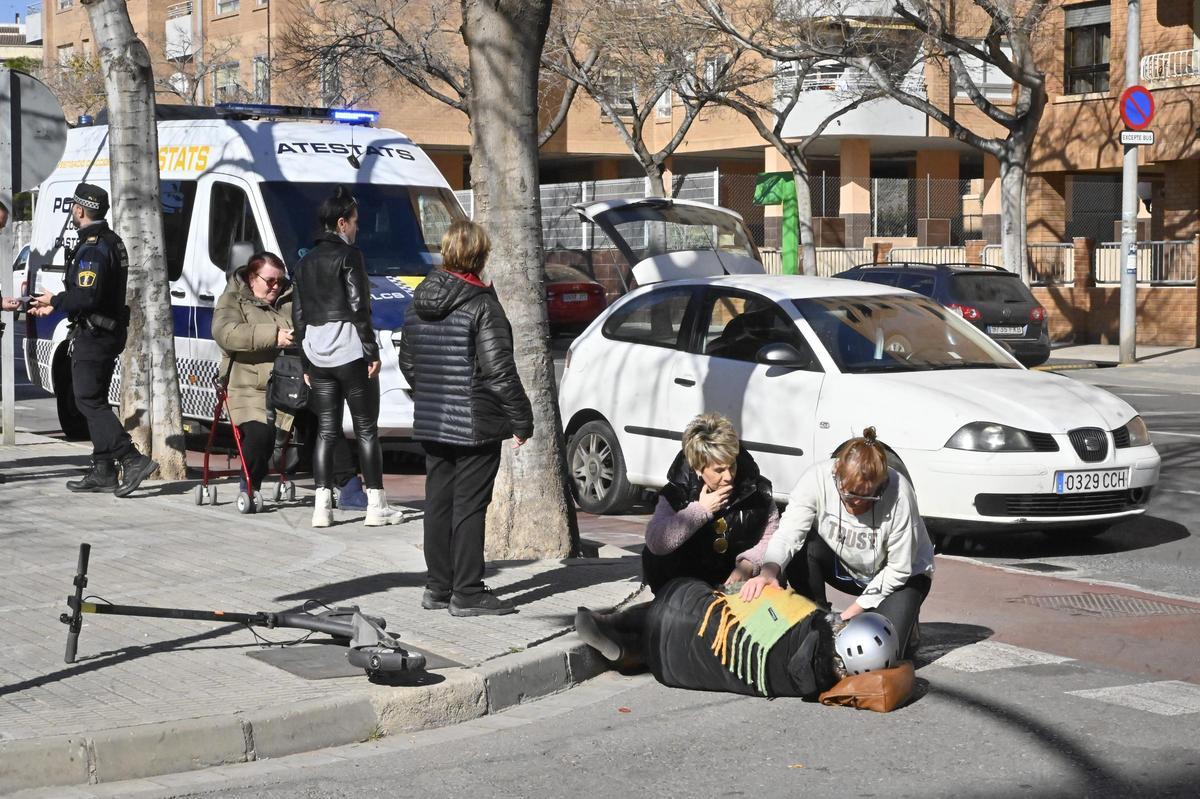 Imagen de archivo en el que se ve implicado un patinete eléctrico en Castelló.