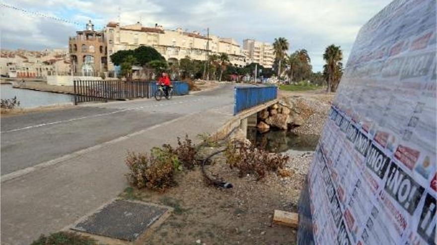 Los comerciantes hicieron campaña para evitar el derribo del puente sobre el Chinchilla.