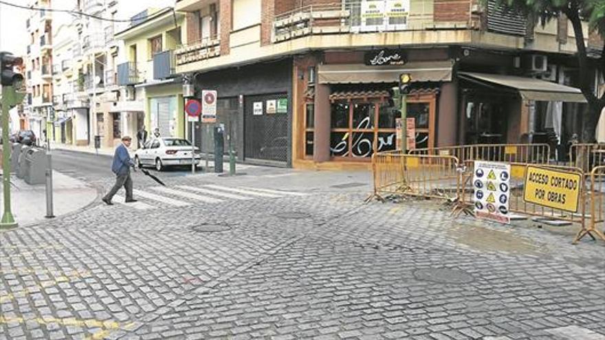 El cruce de las calles Portugal y Pino en Don Benito se cortará mañana al tráfico