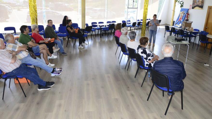 La universidad llega a Domaio para proponer hábitos que mejoren la salud mental