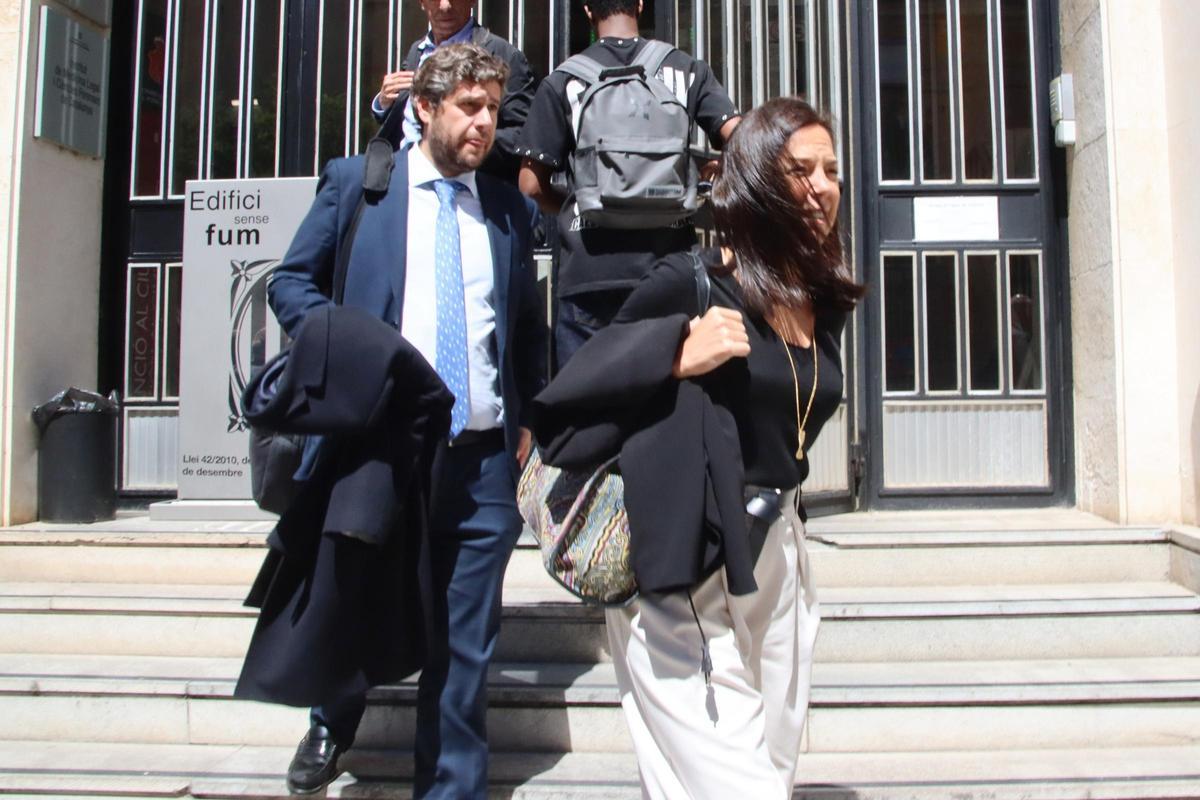 Jacobina Escámez, exresponsable fiscal de Praxair, a su saliza de los juzgados de Tarragona.