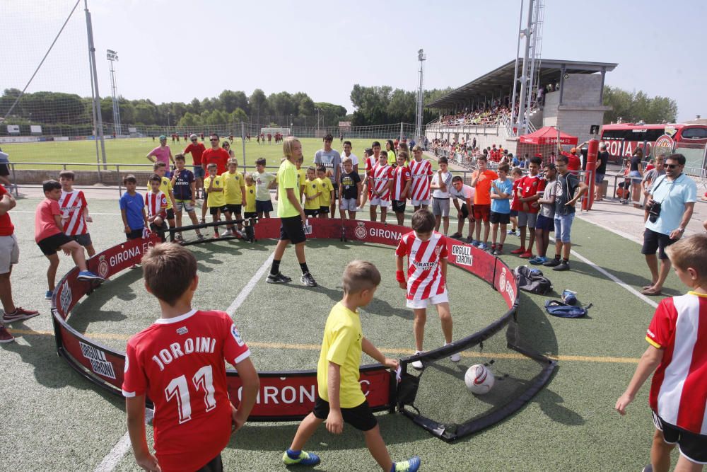 Entrenament de portes obertes del Girona FC a l'Escala