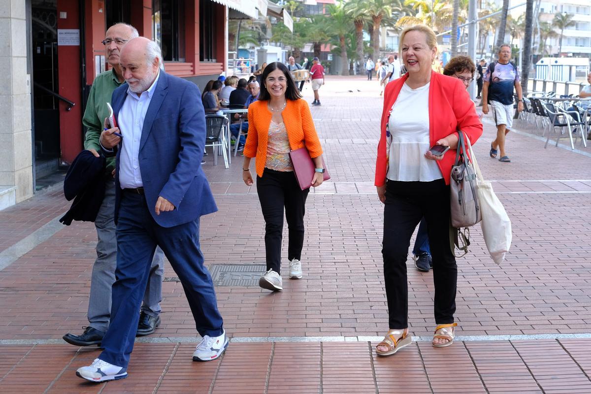 De izquierda a derecha, José Hernández Spínola, José Moya, Carolina Darias y Nina Santana.