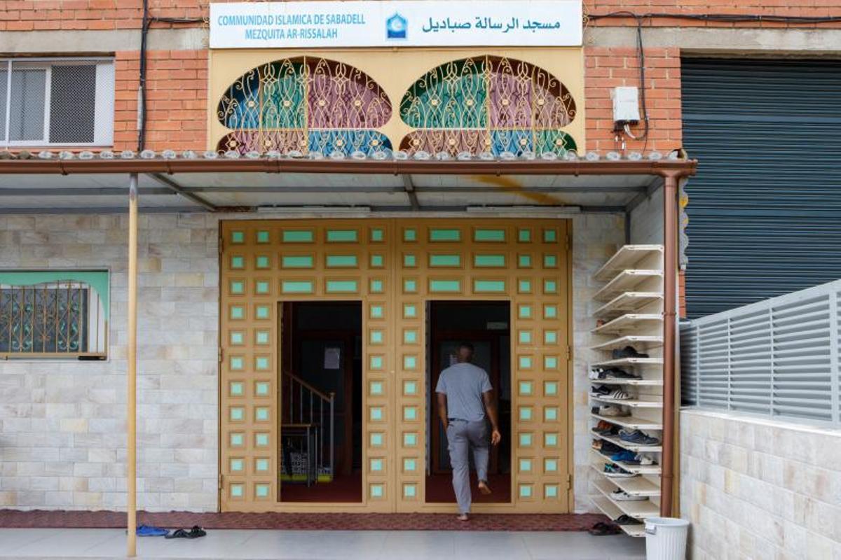 La Mezquita Ar- Rissalah que han recolectado dinero para pagar el traslado de un hombre muerto hasta Marruecos