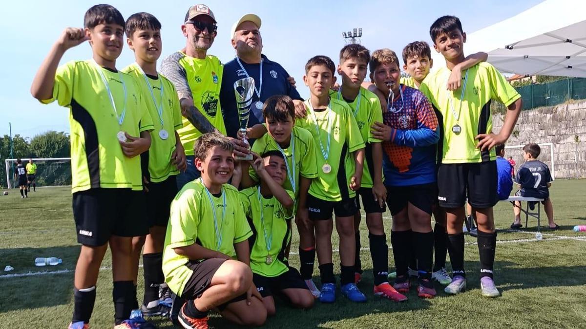 Uno de los equipos ganadores de la EFB Cangas.