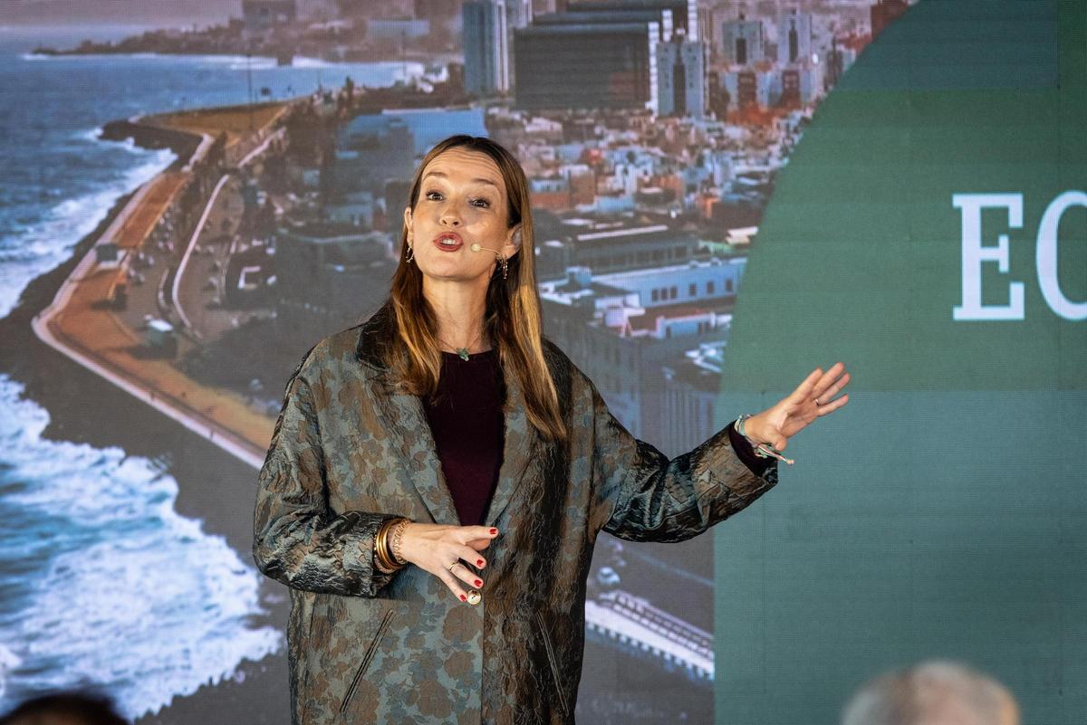 Pilar Moreno, directora del Área Invertir de Proexca, en la jornada 'Canarias, Tú mejor versión'
