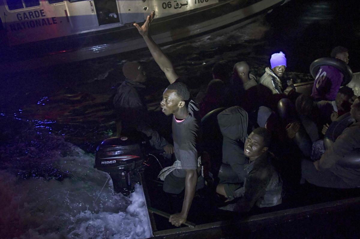 Rescate de migrantes subsaharianos frente a las costas de Sfax (Túnez)