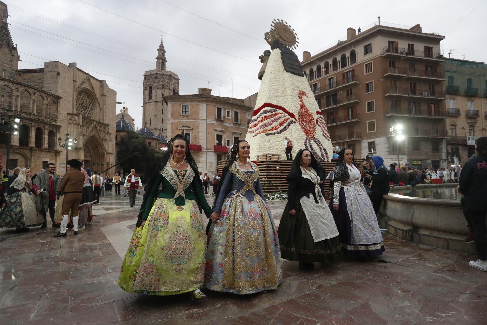 Búscate en el segundo día de ofrenda por la calle de la Paz (entre las 19:00 a las 20:00 horas)