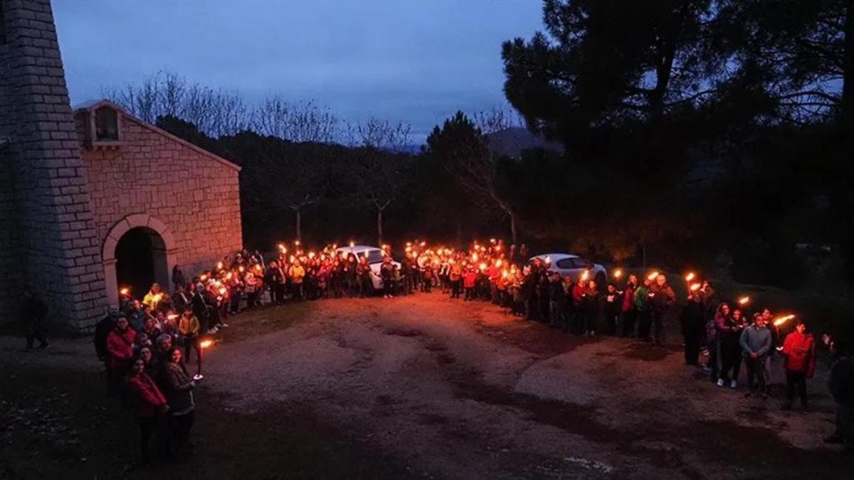 Bajada del Bosque con antorchas de Robledo de Chavela.