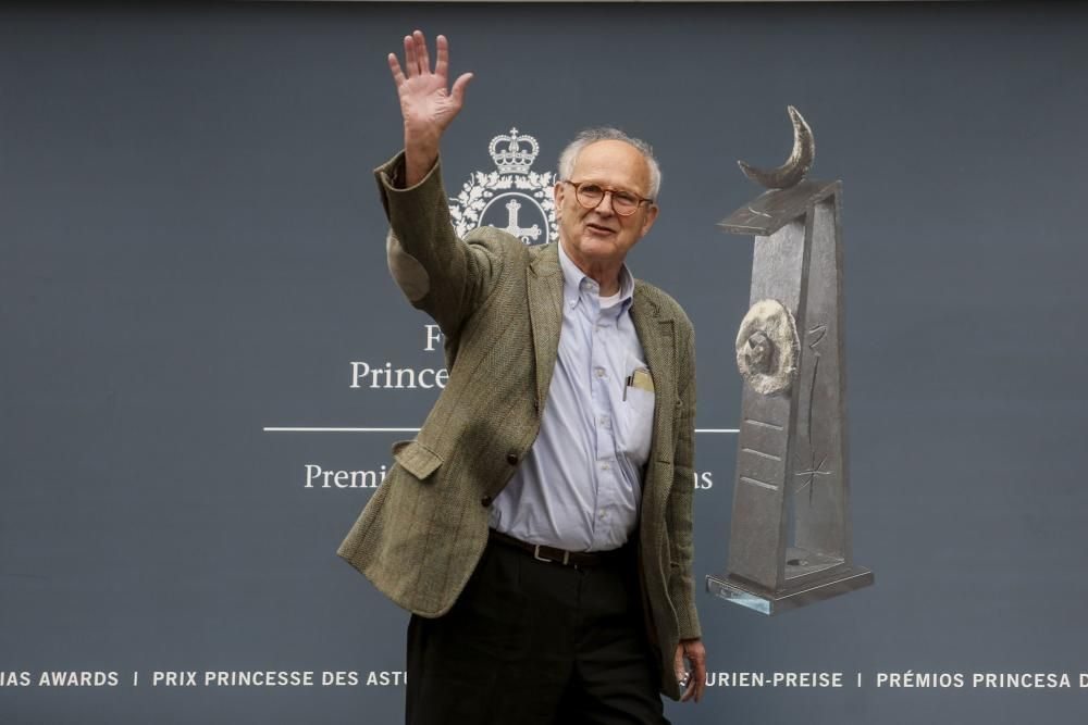 Llegada a Oviedo de Rainer Weiss, premio Princesa de Asturias de Investigación Científica y Técnica