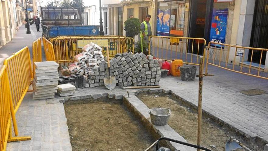 Reparan los desperfectos de calles del centro con cargo a las constructoras