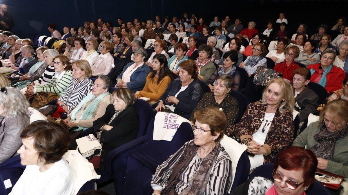 Un gran acto en Zuera trata de visibilizar a las mujeres en el medio rural