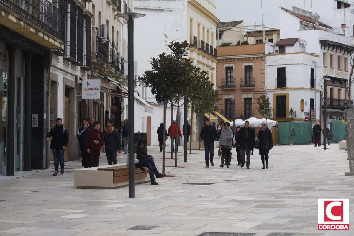 Peatones y veladores vuelven a Capitulares