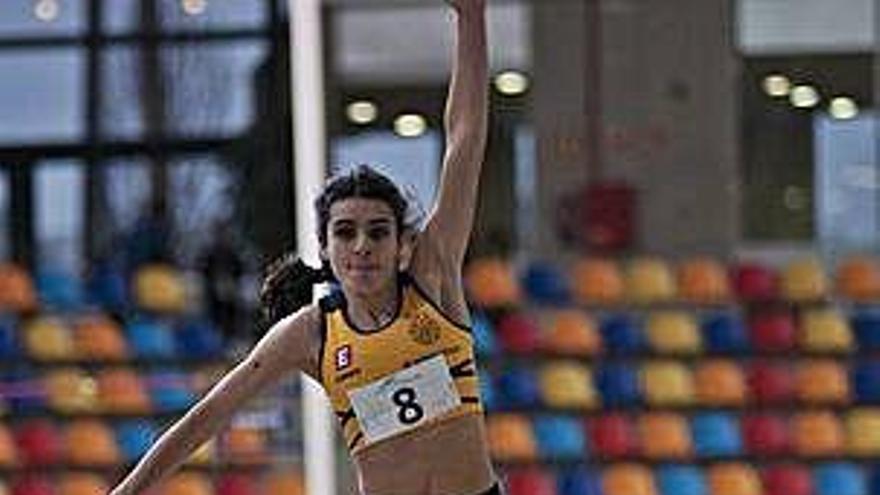 Nora Taher supera el rècord d&#039;Igualada de triple salt