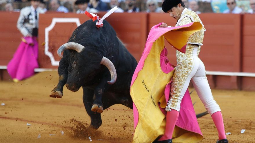 Morante, Aguado y Roca Rey vertebran la temporada taurina sevillana
