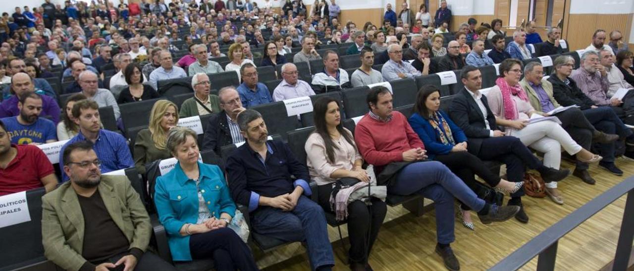 Audiencia pública de Lafarge.